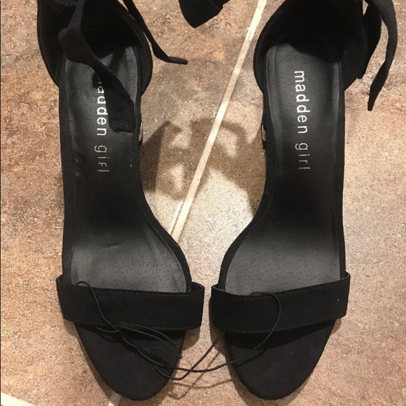 Madden Girl Heels 5.5 - Picture 2 of 5